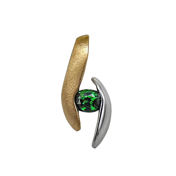 E-Line Ladies Pendant, oval cut Tsavorite = 1.09cts., 14KYG/Rhodium = 3.4DWT. Classic KC design. Item #KPYW-TS-2433